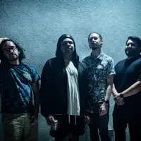 Ascolta undefined, guarda video musicali, leggi la biografia, vedi le date del tour & altro!