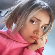 Dengarkan Keeley Shaye, tonton video musik, baca bio, lihat tanggal tur & lainnya!