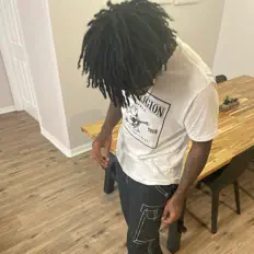 聆聽 Trapboymikey、觀看音樂影片、閱讀小傳、查看巡演日期等！