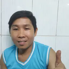 Poslechněte si interpreta Nguyễn Quận, sledujte hudební videa, přečtěte si životopis, podívejte se na data turné a další informace.