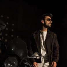 Écoutez Sunrise Inc, regardez des vidéoclips, lisez la biographie, consultez les dates de tournée et plus encore !