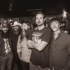 Dengarkan Staudt Brothers, tonton video musik, baca bio, lihat tanggal tur & lainnya!