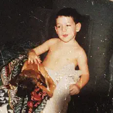 Dremeを聴いたり、ミュージックビデオを鑑賞したり、経歴やツアー日程などを確認したりしましょう！