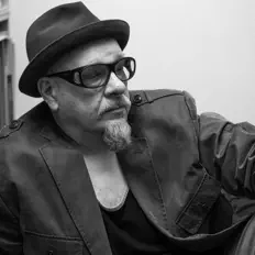 收听 André Dédé Vander、观看音乐视频、阅读小传、查看巡演日期等 ！