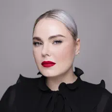 Ouve Viktorija Pilatovic, vê vídeos de música, lê a biografia, vê as datas da digressão e muito mais!