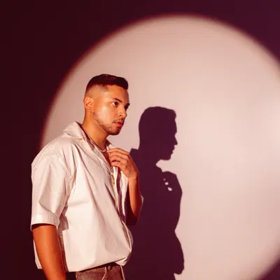 Listen to xAndrés, watch music videos, read bio, see tour dates & more!