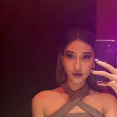 Ouça GADIS, assista a videoclipes, leia a biografia, veja as datas das turnês e mais!