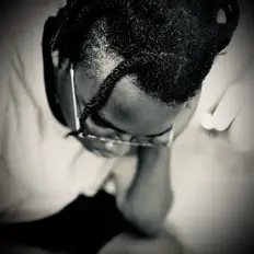 S.O.C dinle, müzik videolarını izle, biyografisini oku, tur tarihlerini ve daha fazlasını gör!