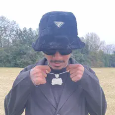 收听 Globehead Valli、观看音乐视频、阅读小传、查看巡演日期等 ！