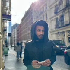 收听 ABG $tickUp、观看音乐视频、阅读小传、查看巡演日期等 ！