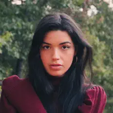 Ascolta Perla Ramirez, guarda video musicali, leggi la biografia, vedi le date del tour & altro!