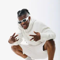 收听 BiG Tinny、观看音乐视频、阅读小传、查看巡演日期等 ！