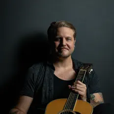 Dengarkan Daniel Smith, tonton video musik, baca bio, lihat tanggal tur & lainnya!