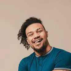 Ouve JC Kroupa, vê vídeos de música, lê a biografia, vê as datas da digressão e muito mais!