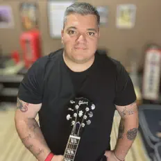 Ouve Bruno Gusman, vê vídeos de música, lê a biografia, vê as datas da digressão e muito mais!