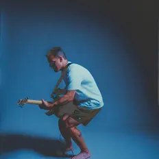 Luister naar The Holdup, bekijk muziekvideo's, lees de bio, bekijk de tourdata, en meer!