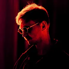 Ascolta Gleb Granata, guarda video musicali, leggi la biografia, vedi le date del tour & altro!