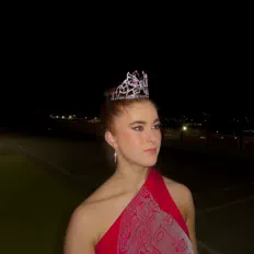 Poslechněte si interpreta Alannah Olivia, sledujte hudební videa, přečtěte si životopis, podívejte se na data turné a další informace.