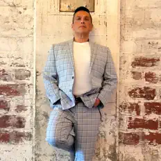 聆聽 Mario Alberto、觀看音樂影片、閱讀小傳、查看巡演日期等！