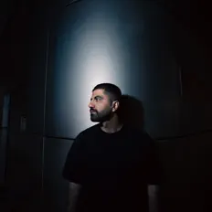 Ascolta SINAN, guarda video musicali, leggi la biografia, vedi le date del tour & altro!