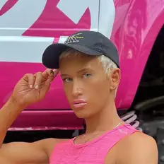 Hör dir Bradley Hunt an, schau dir Musikvideos an, lies die Biografie, finde Tourdaten und mehr!