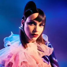 收听 Sofia Portanet、观看音乐视频、阅读小传、查看巡演日期等 ！