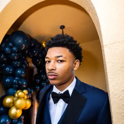 Listen to Nasiirfrl, watch music videos, read bio, see tour dates & more!