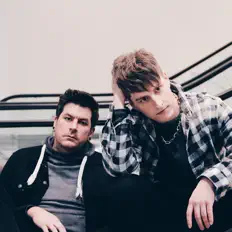 收听 Young Volcanoes、观看音乐视频、阅读小传、查看巡演日期等 ！