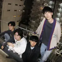 Escucha a undefined, mira videos musicales, lee su biografía, consulta las fechas de las gira y más.