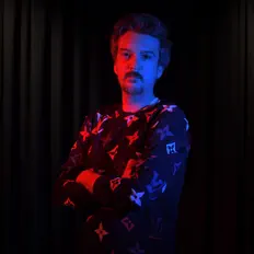 Moo Moonster을(를) 듣고, 뮤직 비디오를 보고, 약력을 읽고, 투어 일정 등을 확인하세요!