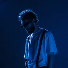 Ascolta ice Lo, guarda video musicali, leggi la biografia, vedi le date del tour & altro!