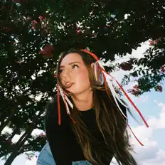 聆聽 Hannah Trager、觀看音樂影片、閱讀小傳、查看巡演日期等！