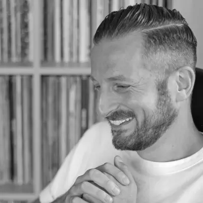 Listen to Chris Read, watch music videos, read bio, see tour dates & more!
