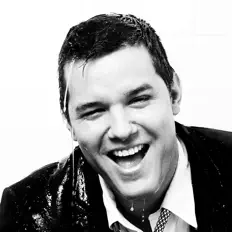 Ascolta Blake Jarrell, guarda video musicali, leggi la biografia, vedi le date del tour & altro!