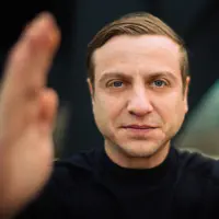 undefined: песни, клипы, биография, даты выступлений и многое другое.