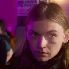 George Mooringを聴いたり、ミュージックビデオを鑑賞したり、経歴やツアー日程などを確認したりしましょう！