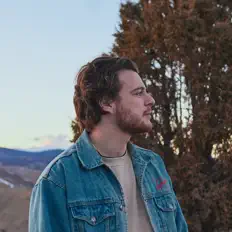 Listen to Noah Khorey, watch music videos, read bio, see tour dates & more!