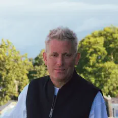 Dengarkan Adam Griffin, tonton video musik, baca bio, lihat tanggal tur & lainnya!