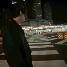 kira을(를) 듣고, 뮤직 비디오를 보고, 약력을 읽고, 투어 일정 등을 확인하세요!