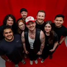 Écoutez Backyard Worship, regardez des vidéoclips, lisez la biographie, consultez les dates de tournée et plus encore !