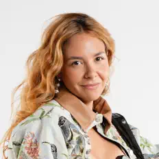 聆聽 Diana Burco、觀看音樂影片、閱讀小傳、查看巡演日期等！