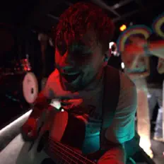 Posłuchaj wykonawcy Matthew Clark, obejrzyj teledyski, przeczytaj biografię, zobacz daty tras koncertowych i nie tylko!