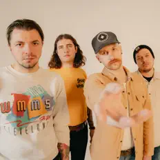 Ascolta I Hate It Too, guarda video musicali, leggi la biografia, vedi le date del tour & altro!