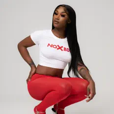 Vickei Leeを聴いたり、ミュージックビデオを鑑賞したり、経歴やツアー日程などを確認したりしましょう！