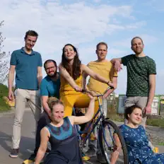 Dengarkan Soul Cycle, tonton video musik, baca bio, lihat tanggal tur & lainnya!