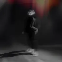 Écoutez undefined, regardez des vidéoclips, lisez la biographie, consultez les dates de tournée et plus encore !