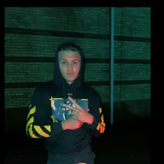 Escucha a DailoOfficial, mira videos musicales, lee su biografía, consulta las fechas de las gira y más.