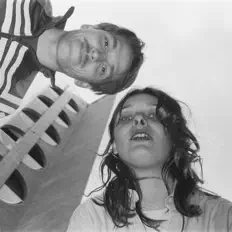 Ouça Terrain Vague, assista a videoclipes, leia a biografia, veja as datas das turnês e mais!