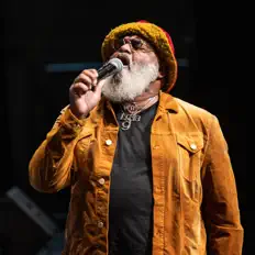 Ascolta Bishop Greg Davis, guarda video musicali, leggi la biografia, vedi le date del tour & altro!