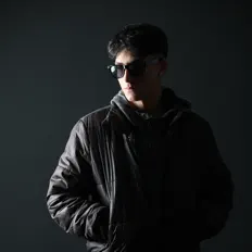聆聽 Sabote、觀看音樂影片、閱讀小傳、查看巡演日期等！